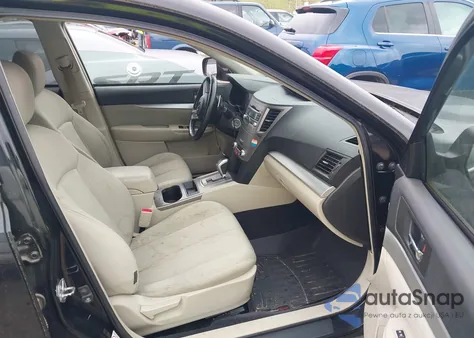 2010 Subaru Outback 2.5I Premium z USA, uszkodzony, nr VIN 4S4BRBBC5A3346753